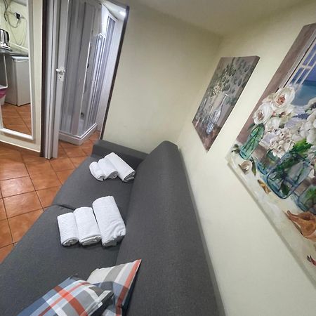 דירות נאפולי Centro Storico Casa Mari' מראה חיצוני תמונה